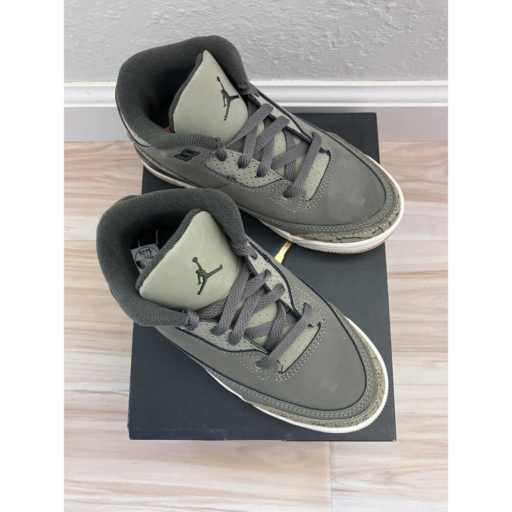 Air Jordan 3 Retro (PS) Medium Olive/Sequoia Kid’s Size 12C New in Box - Picture 3 of 5